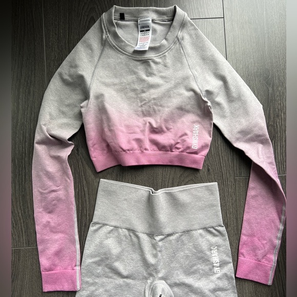 Gymshark adapt grey/pink crop top and legging set XS - Picture 1 of 4